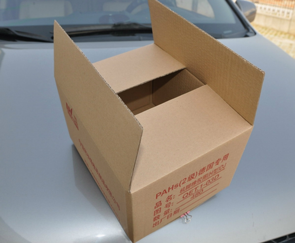 保定紙箱廠家：定制紙箱行業正經歷兩大變革